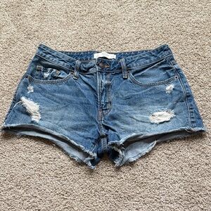 Abercrombie & Fitch Women’s Size 26 Low Rise Ripped Cut Off Jean Shorts